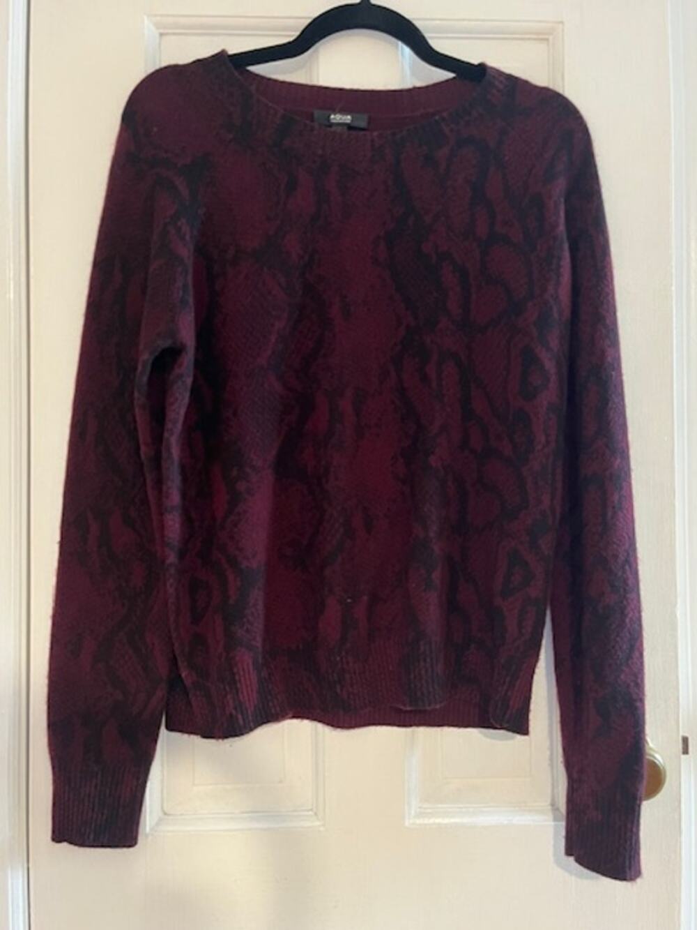 Aqua Cashmere Snake Print Burgundy Size Small